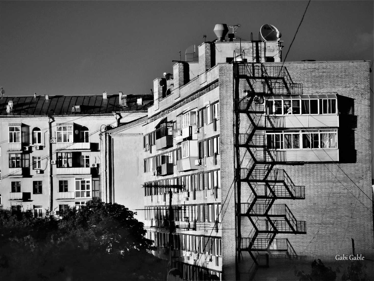 Saida de inc+кndio - Moscou 2021