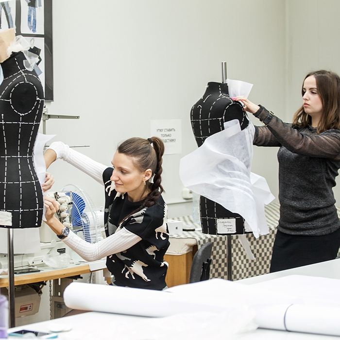 Конструктор швейных изделий (одежды)